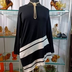 New Avenue Pullover Tunic Sweater Size:18 Black and White